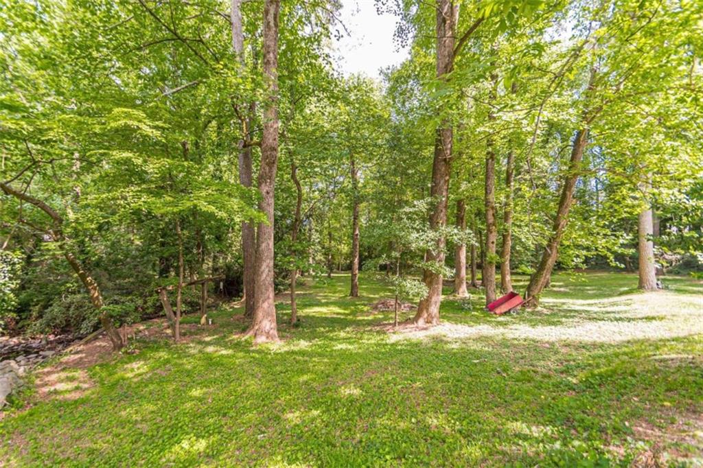 1563 Dresden Drive