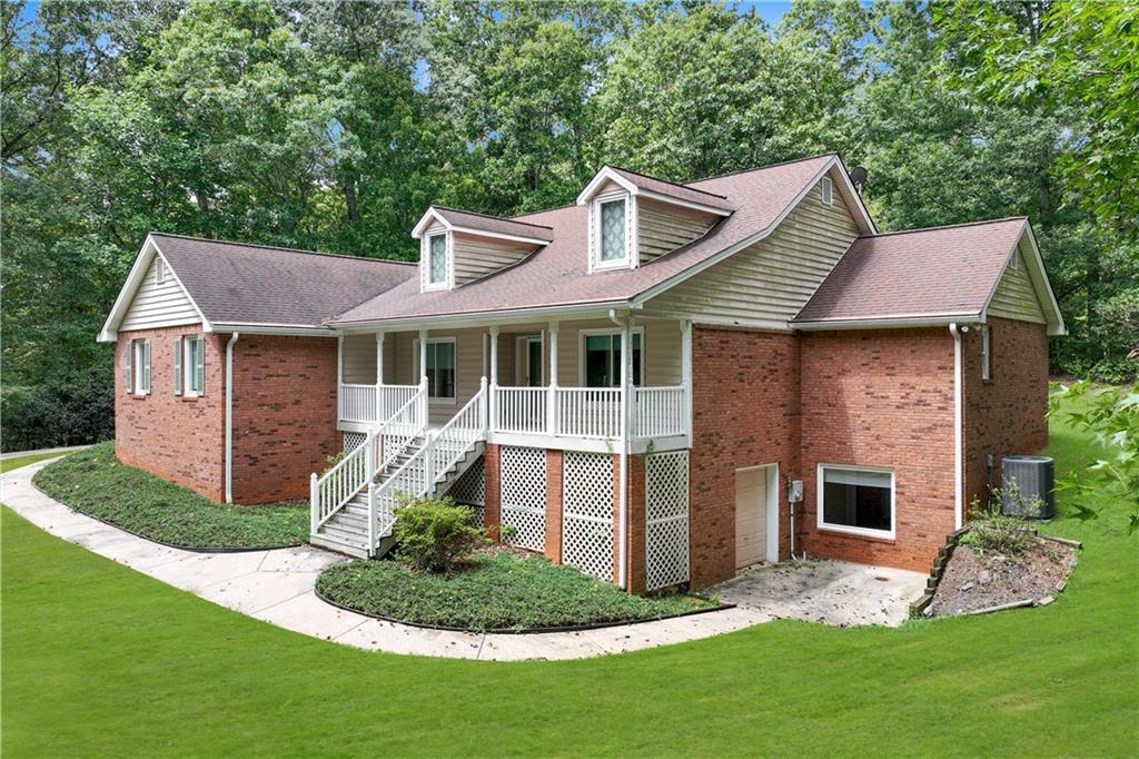 7635 Saddle Creek Trail