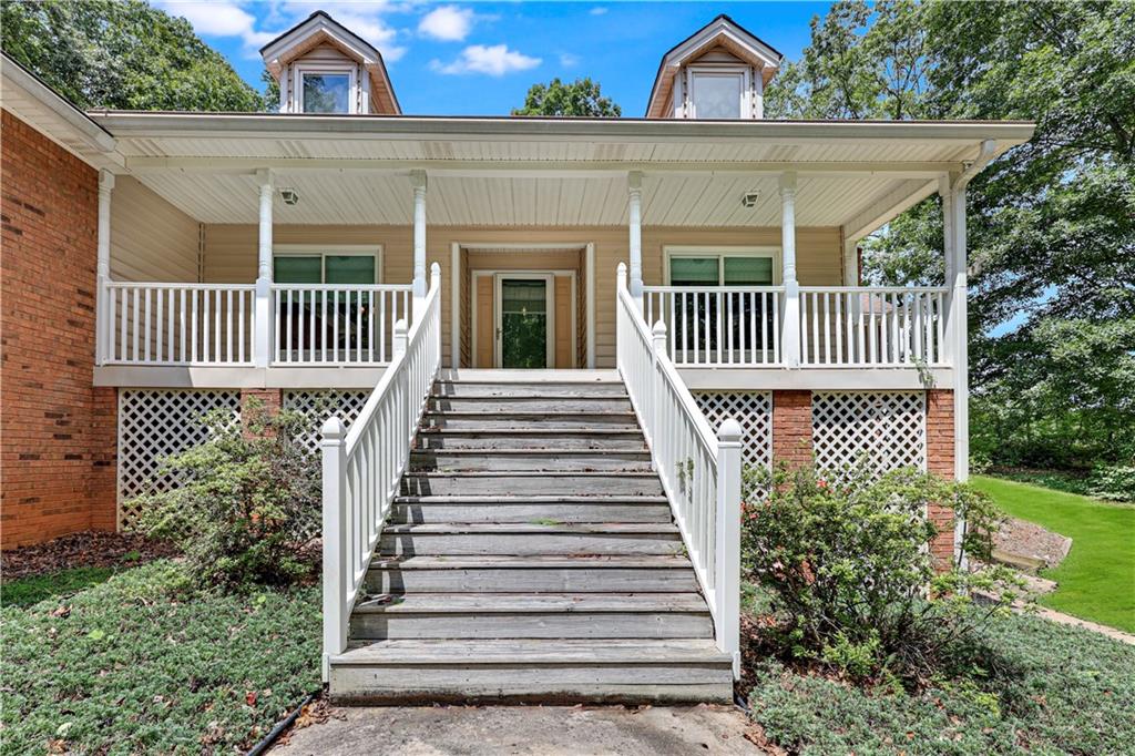 7635 Saddle Creek Trail