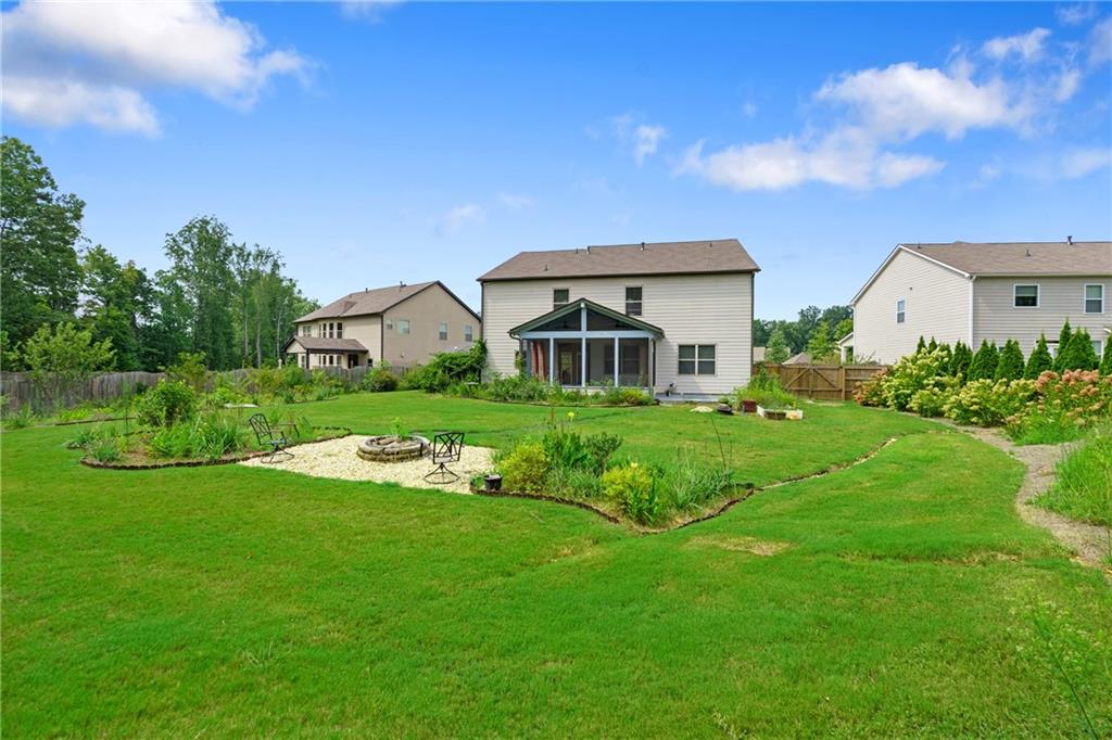Westerleigh Commons - Residential