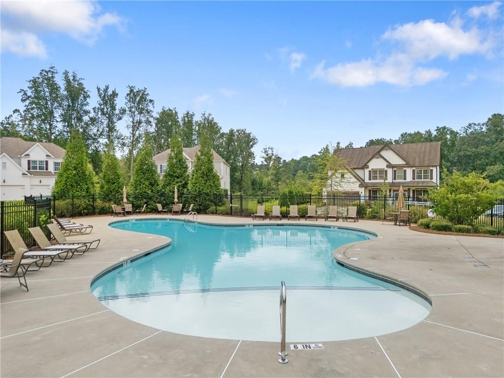 Westerleigh Commons - Residential