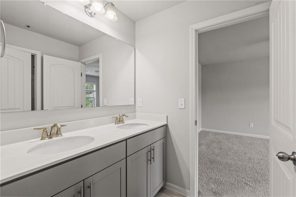 Westerleigh Commons - Residential