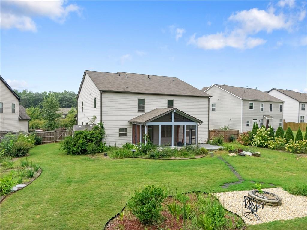 Westerleigh Commons - Residential