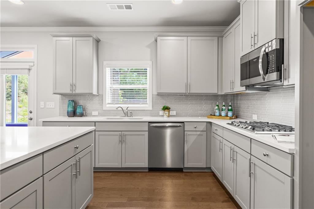 Westerleigh Commons - Residential