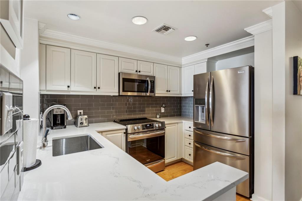 75 14th Street NE 3840