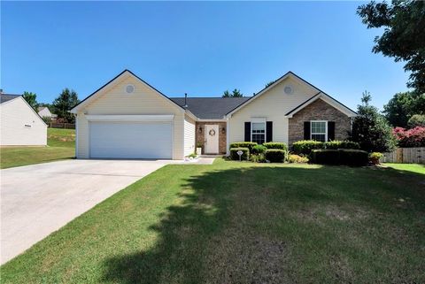 Homes For Sale - 1176 Liriope Lane<br/> Lawrenceville, GA 30045