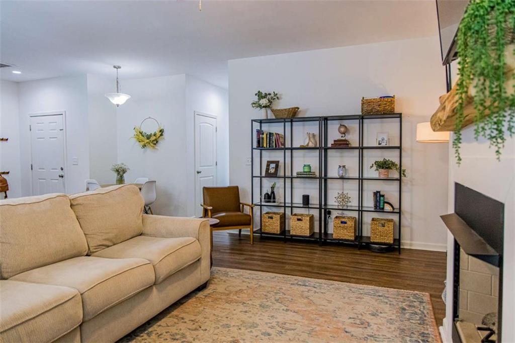 10 Nest Drive