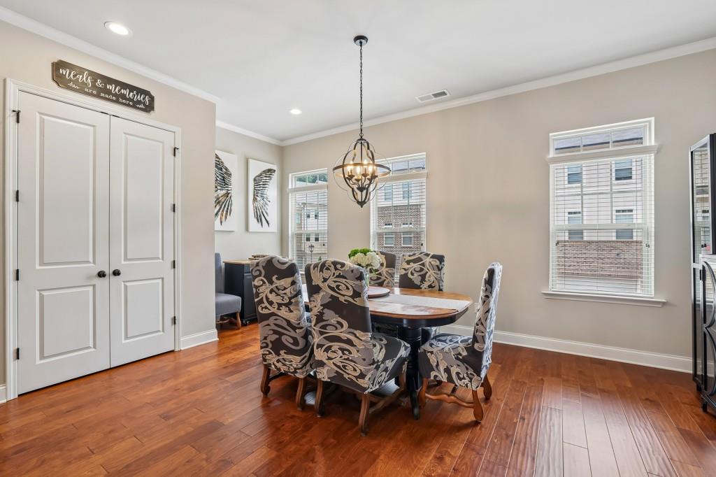 3313 Sangster Way