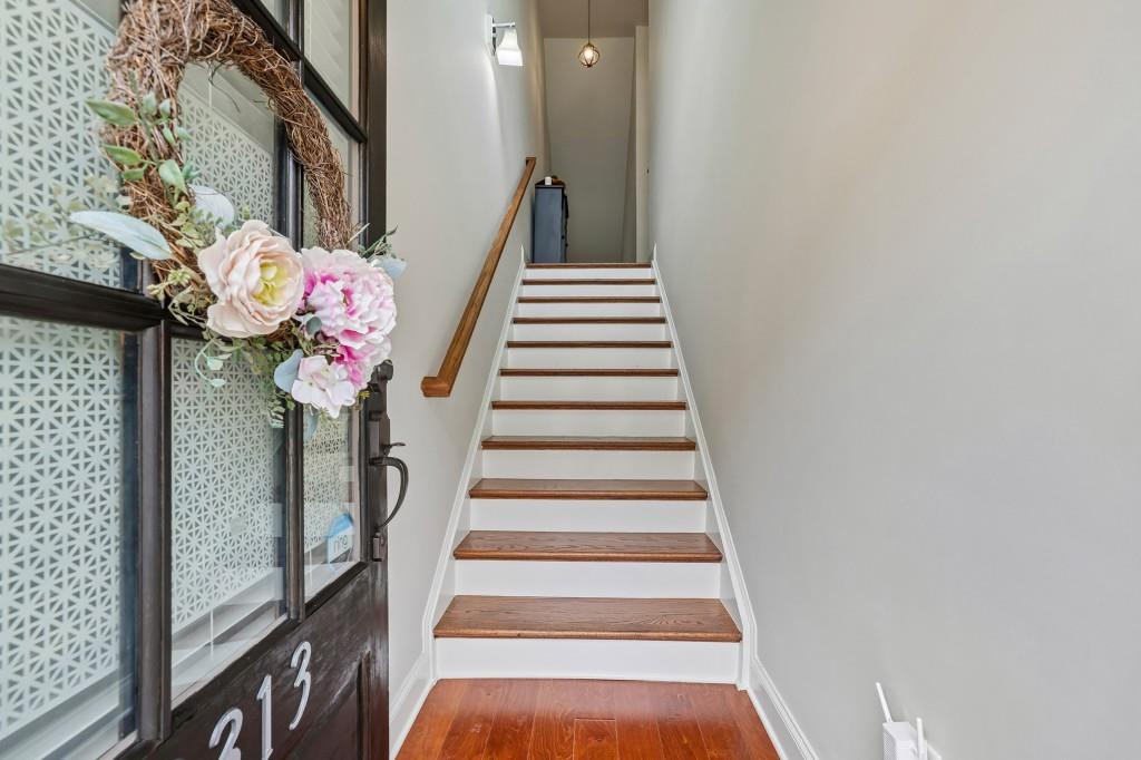 3313 Sangster Way