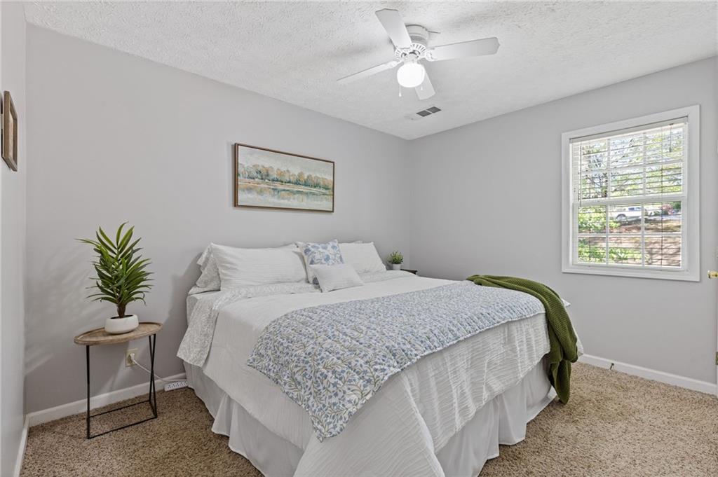 2315 Fisher Drive, Loganville, Georgia image 20