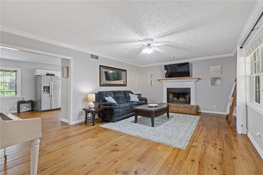2315 Fisher Drive, Loganville, Georgia image 7