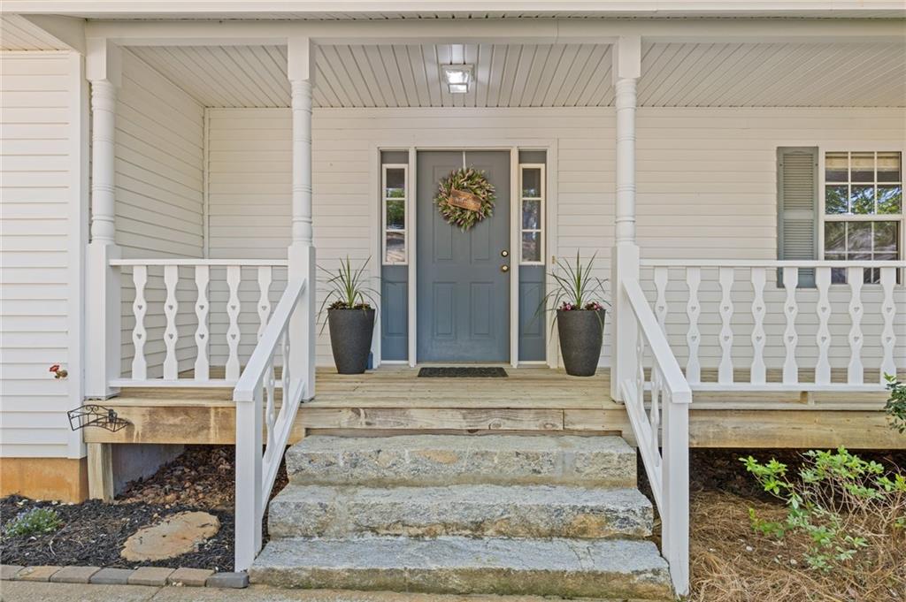 2315 Fisher Drive, Loganville, Georgia image 4