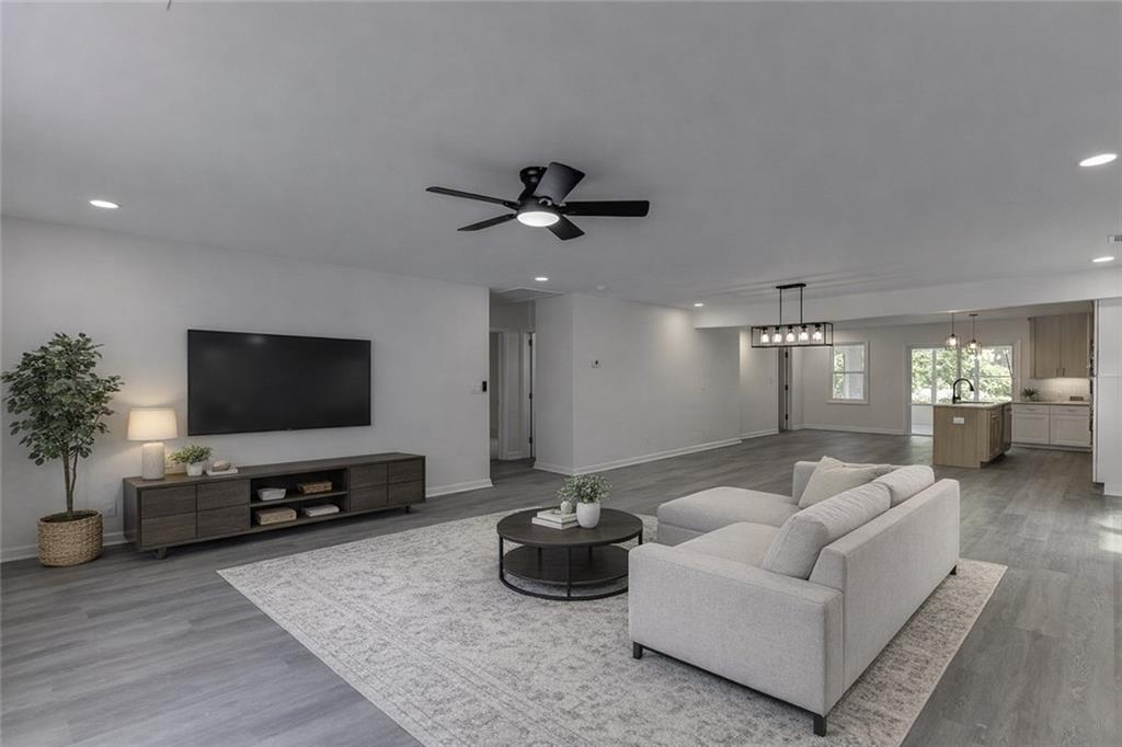 1423 Lynford Drive SW