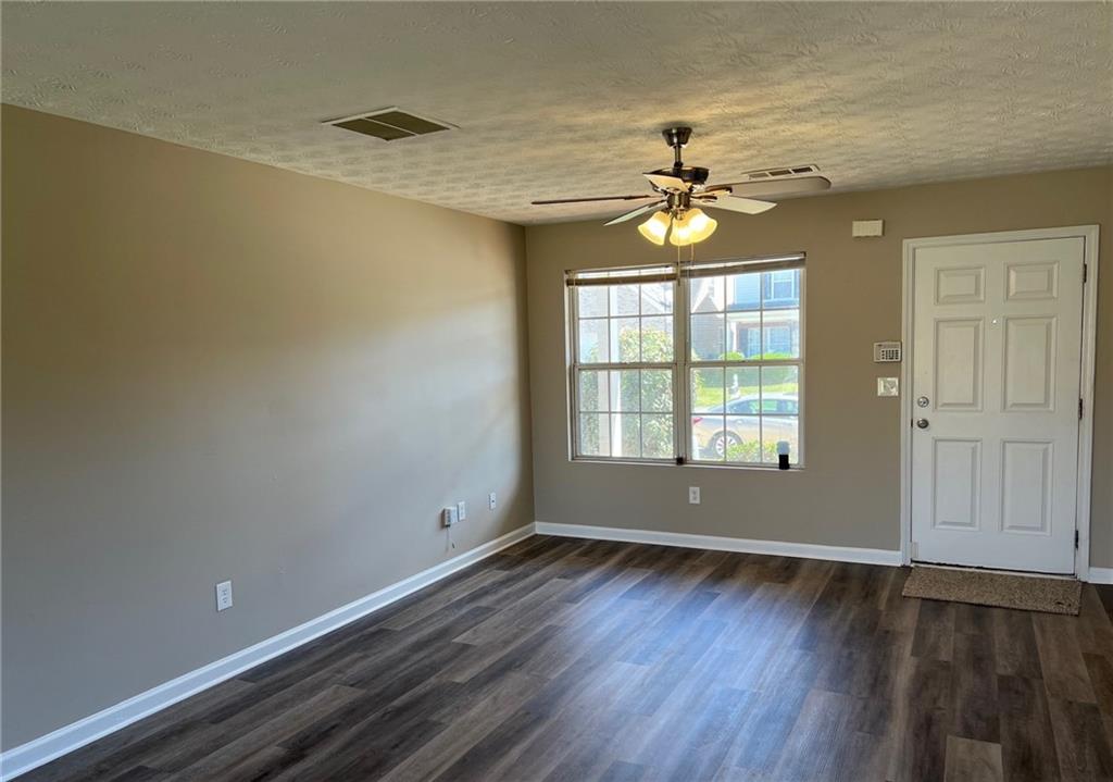 6035 Flagstaf Walk
