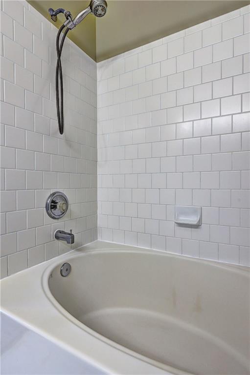 10900 Wittenridge Drive #L6, Alpharetta, Georgia image 25