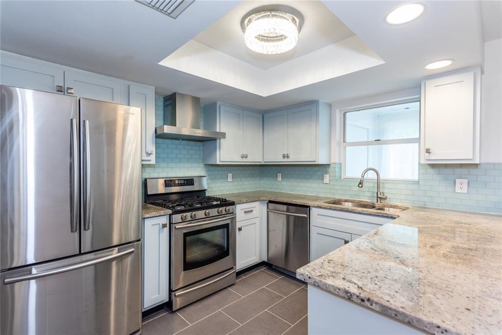 72 Sutton Place