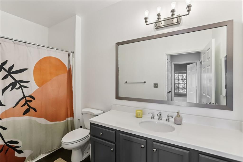 5641 Roswell Road 201