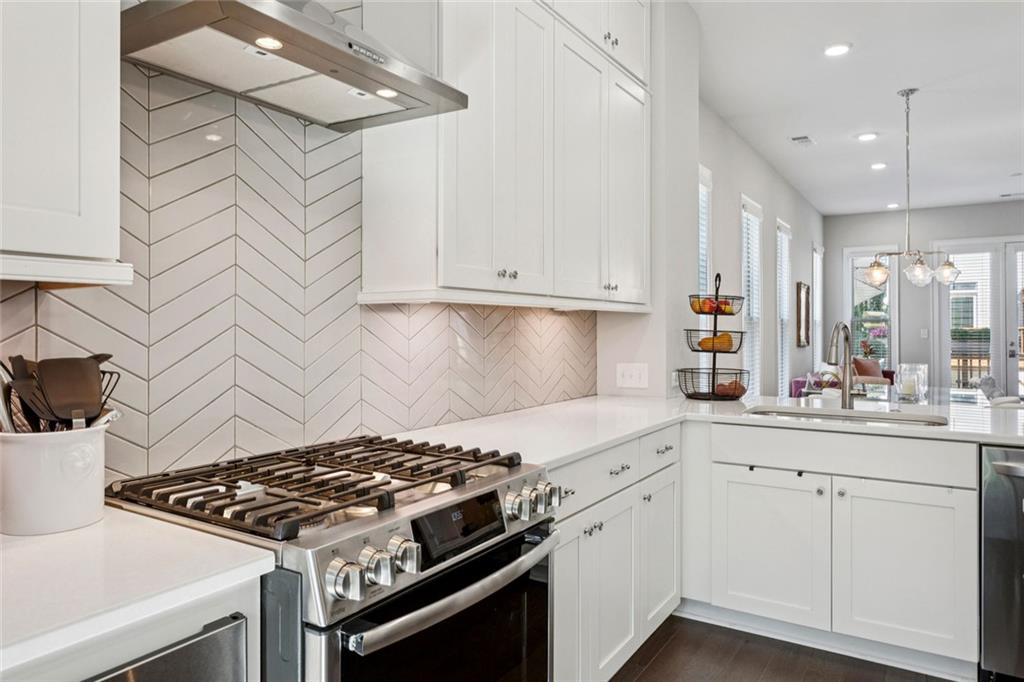 Townes at Chastain - Residential