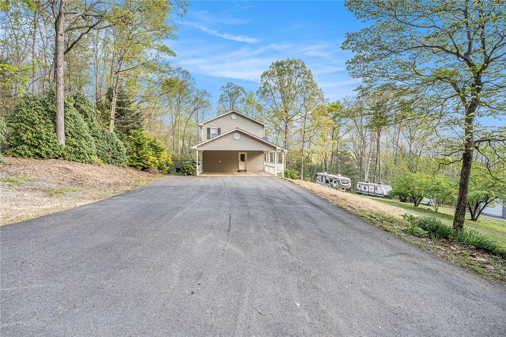 542 Sharp Top Circle, Blairsville, Georgia image 3