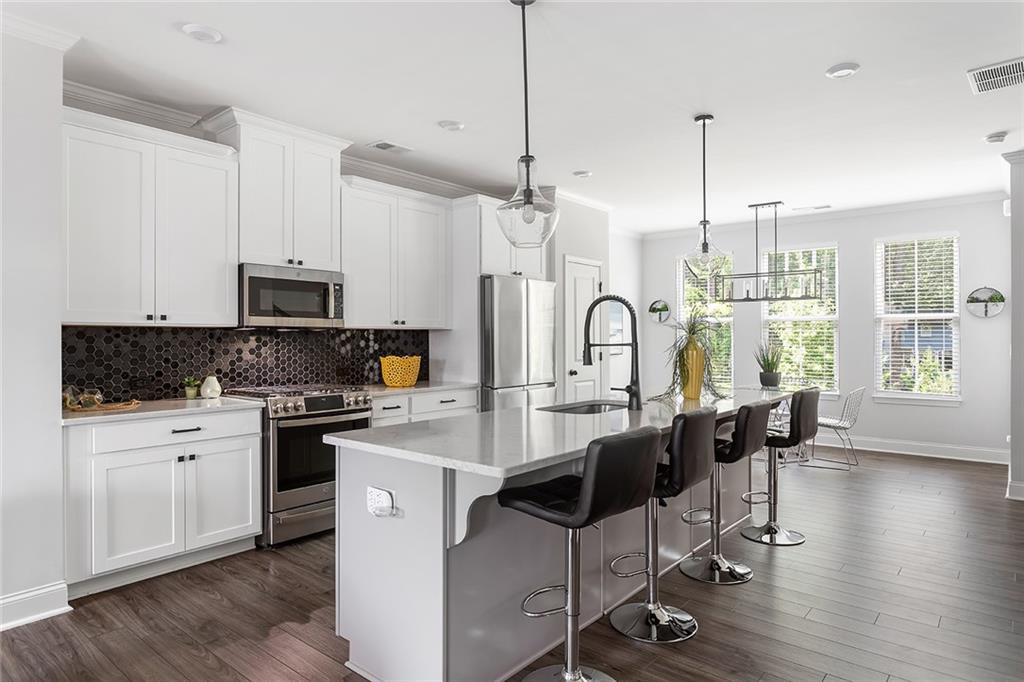 1190 Buice Lake Parkway