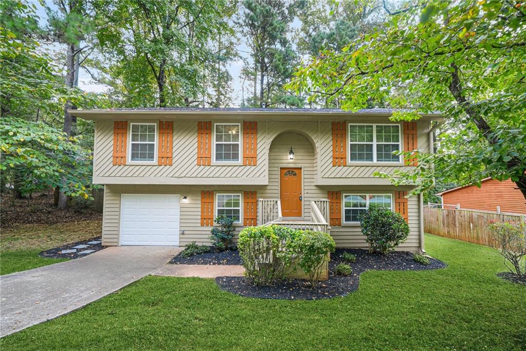 Tucked inside the desirable Terramont community (a non-HOA neighborhood across from Martin’s Landing), this beautifully renovated 4-bedroom, 2-bath home blends comfort, modern style, and convenience in the heart of Roswell. Step inside to a bright, open floor plan filled with natural light—perfect for everyday living and entertaining. The Great Room flows into the Dining Room, with French doors opening to a huge deck overlooking your private, fenced backyard. The eat-in kitchen shines with brand-new stainless steel appliances, a gas stove, and generous cabinet space, seamlessly connecting to the living and dining areas for easy gatherings. On the main level, you’ll find three bedrooms and a full bath. The fully finished terrace level offers a versatile bonus Living Room, an additional bedroom and full bath, plus a flexible space ideal for a home office, craft room or gym—all conveniently adjacent to the laundry room and one-car garage. Perfect In-law or Roommate layout. Outside, enjoy an oversized deck with multiple layers and backyard retreat—perfect for relaxing evenings, entertaining guests, or weekend fun.
?? Prime Location: Close to top-rated schools, shopping, dining, and all that Roswell and North Fulton have to offer. Easy access to GA-400, Avalon, Downtown Roswell, and nearby parks and trails makes this home’s location truly unbeatable.