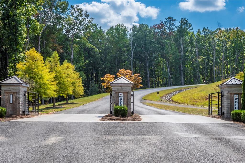 279 Highgrove Drive, Talking Rock, Georgia image 3