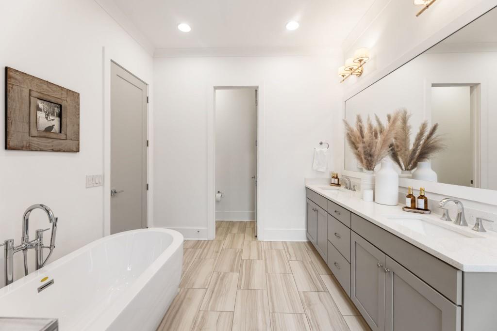 Folia Old Milton - Residential