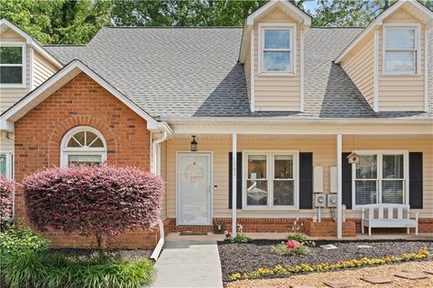 1062 Sasha Lane Roswell GA 30075