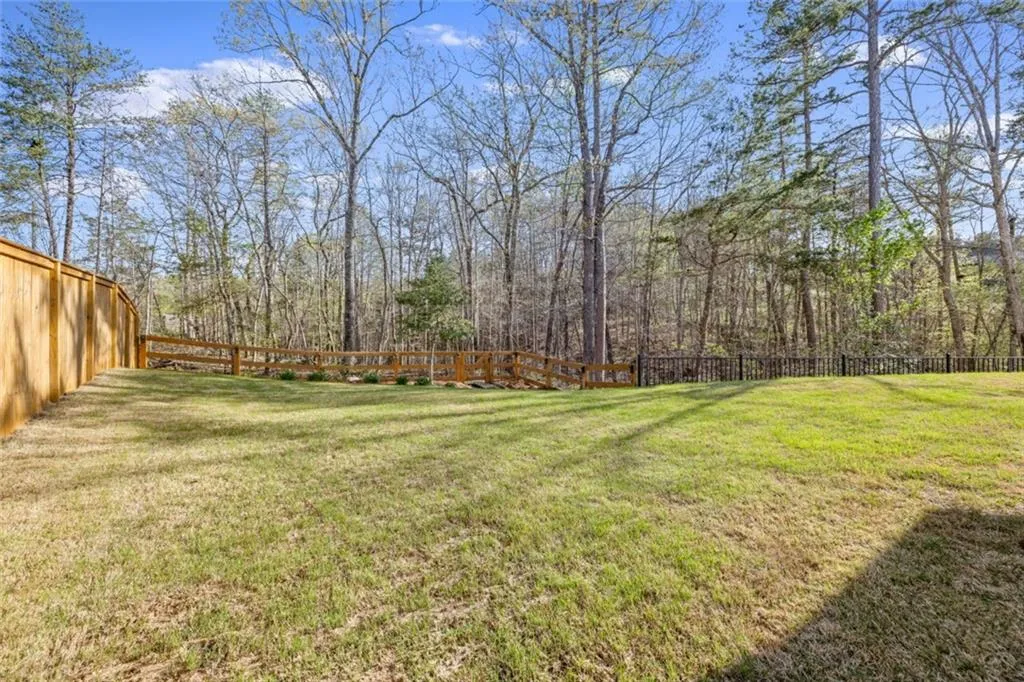 Lula, Georgia 30554, United States, 4 Bedrooms Bedrooms, ,3 BathroomsBathrooms,Residential,Pending,106747