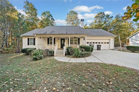 A home in Dawsonville