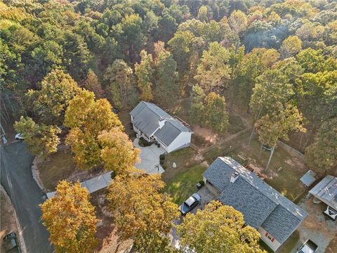 A home in Dawsonville