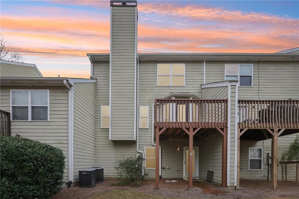 Photo of 442 Colonial Walk, Woodstock, GA 30189 (MLS # 7685274)