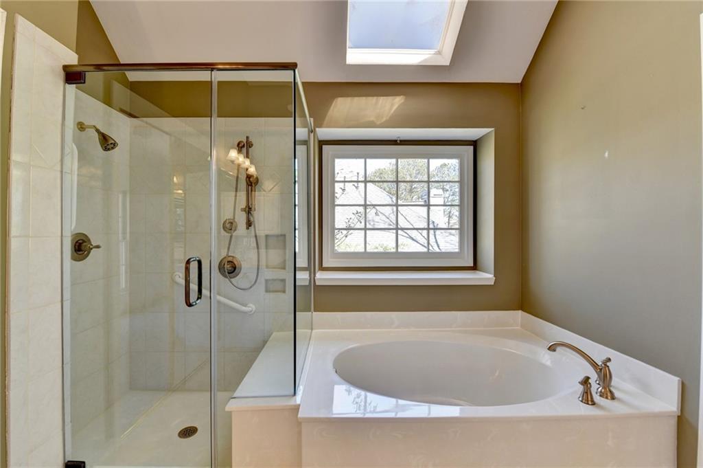10860 Donamere Drive, Johns Creek, Georgia image 40