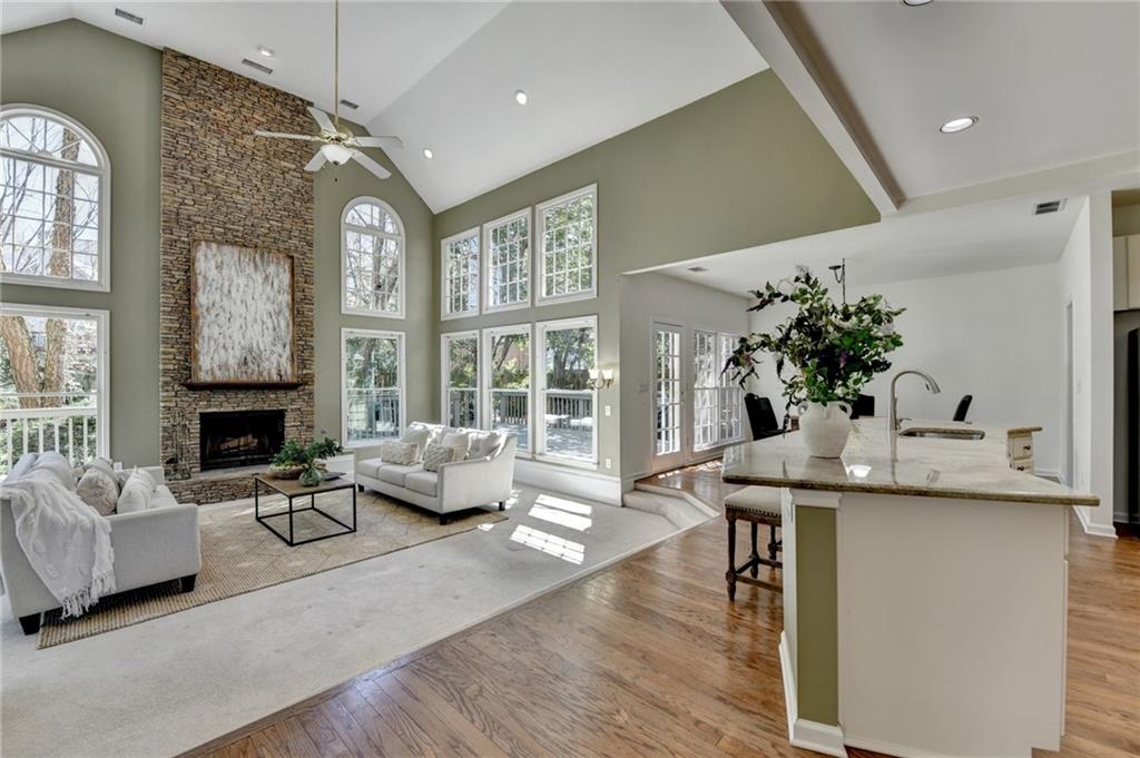 10860 Donamere Drive, Johns Creek, Georgia image 31
