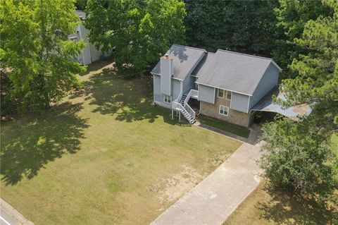 A home in Douglasville