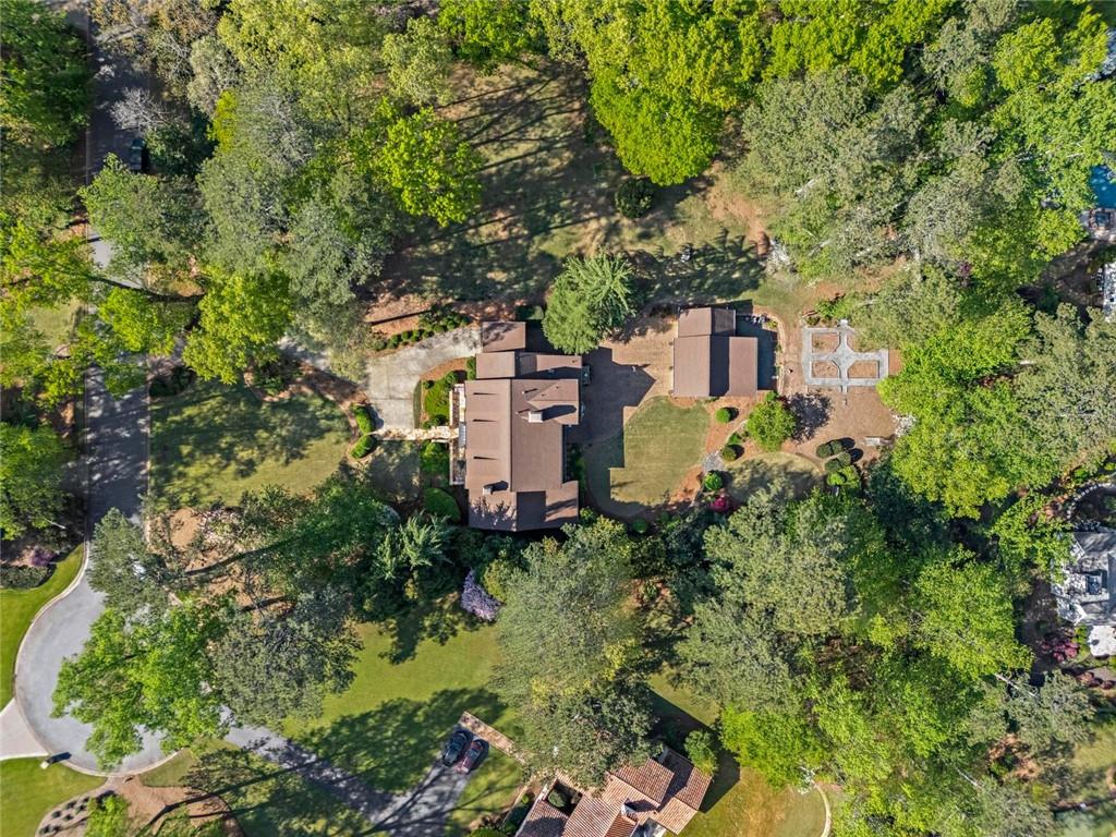 323 SE Rolling Rock Road, Marietta, Georgia image 2