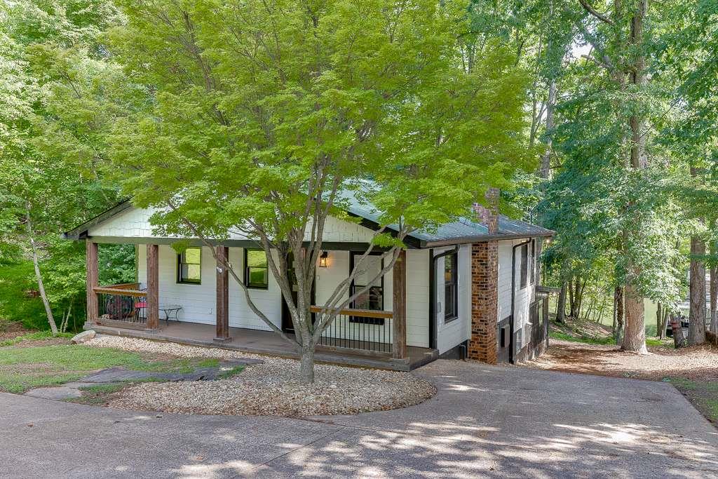 2155 Cove Trail