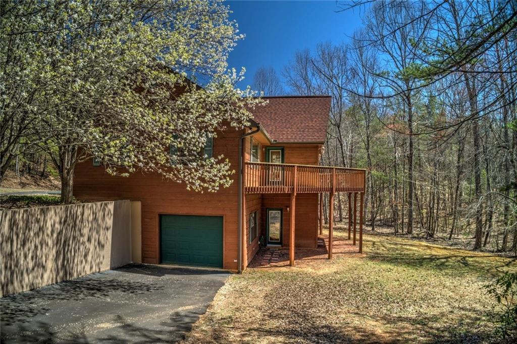 24 Rocky Top Heights Road