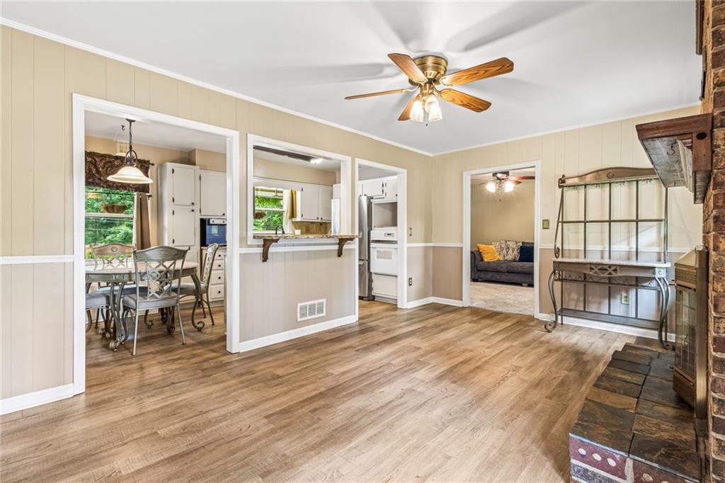 824 Hickory Ridge Road SW