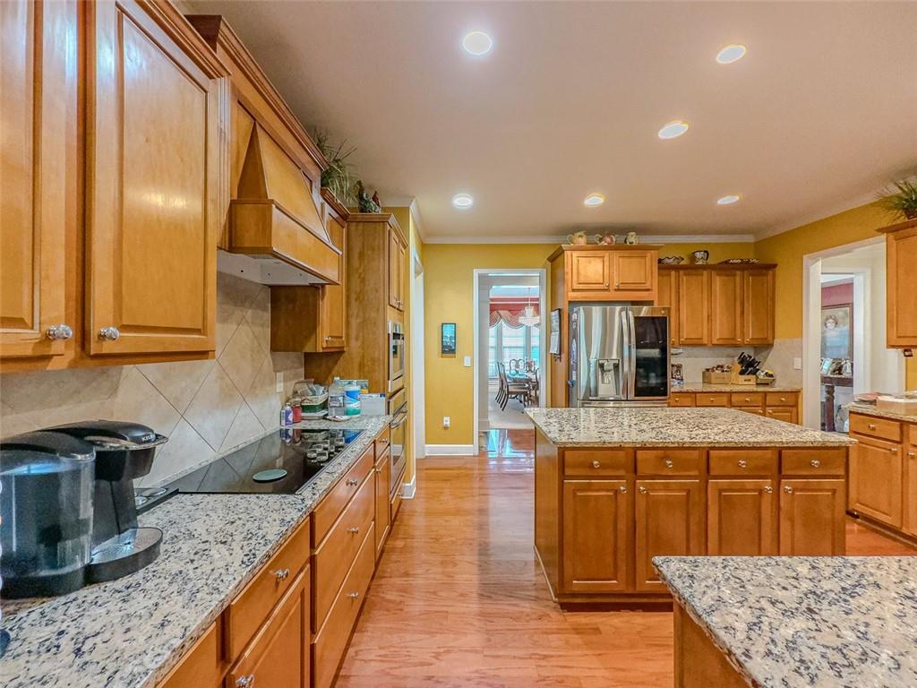 6416 Hickory Springs Circle, Hoschton, Georgia image 12
