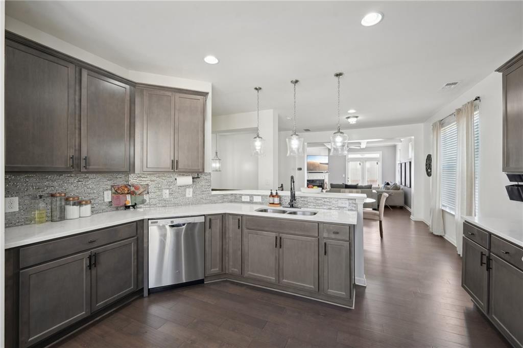 5534 Radford Loop, Fairburn, Georgia image 3