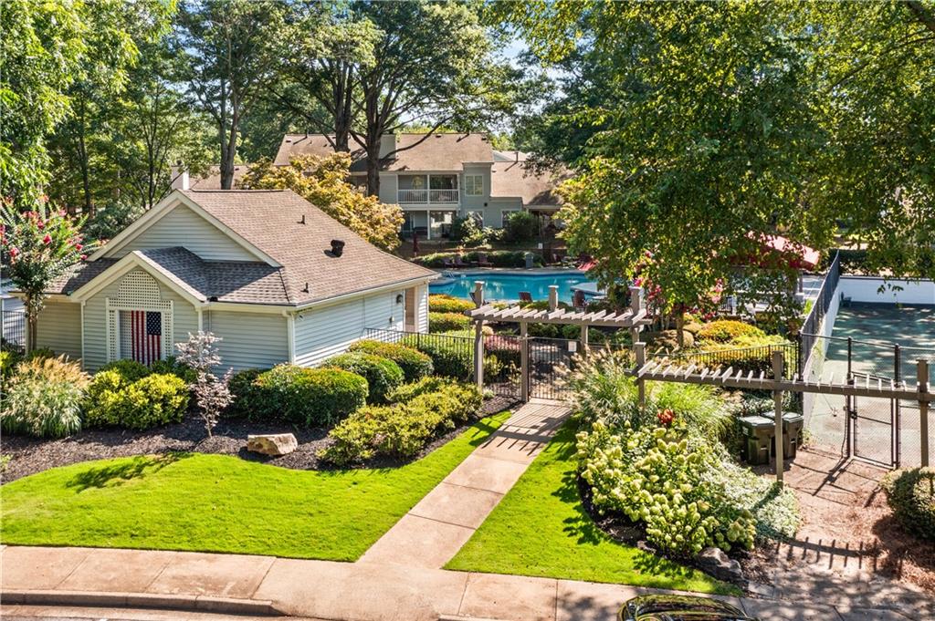 Henderson Place - Residential