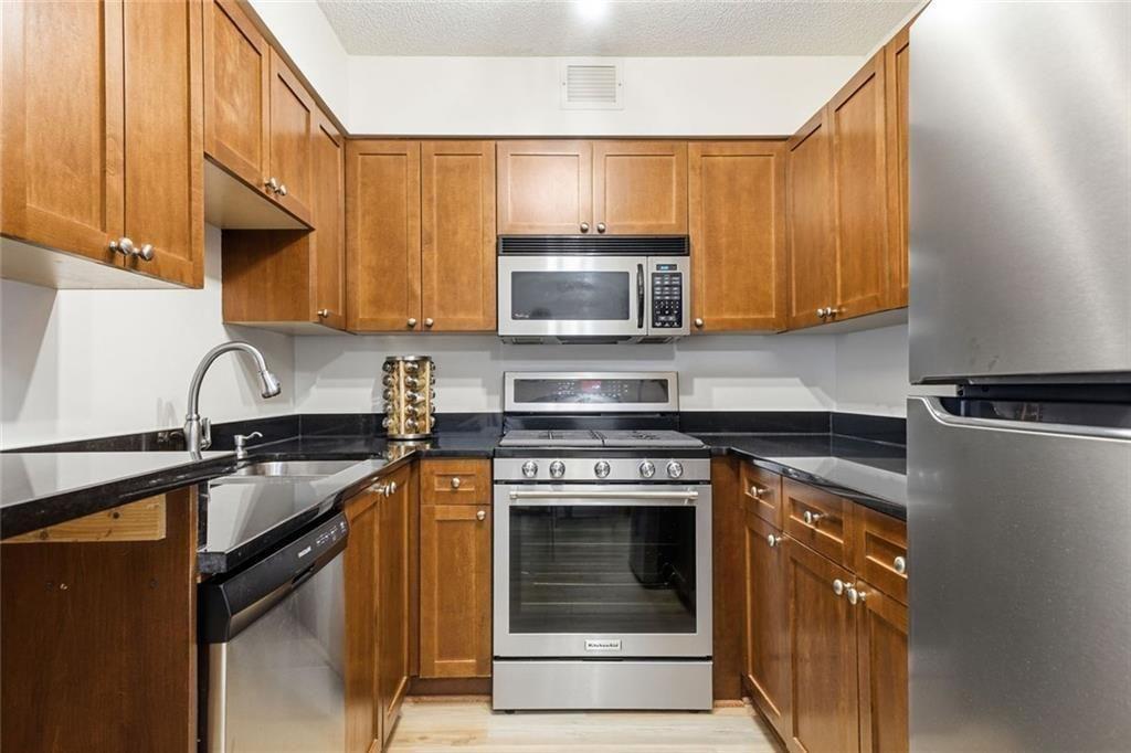 2479 Peachtree Road NE 303