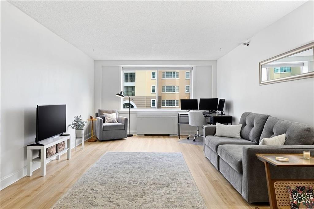 2479 Peachtree Road NE 303