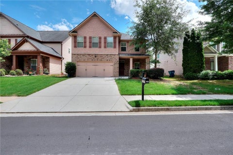 Homes For Sale - 1398 Scenic Pines Drive<br/> Lawrenceville, GA 30044