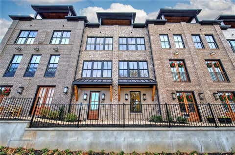 Townhouse For Sale - 178 W Main Street #102<br/> Cartersville, GA 30120
