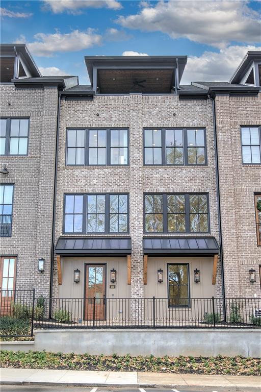 178 W Main Street 102