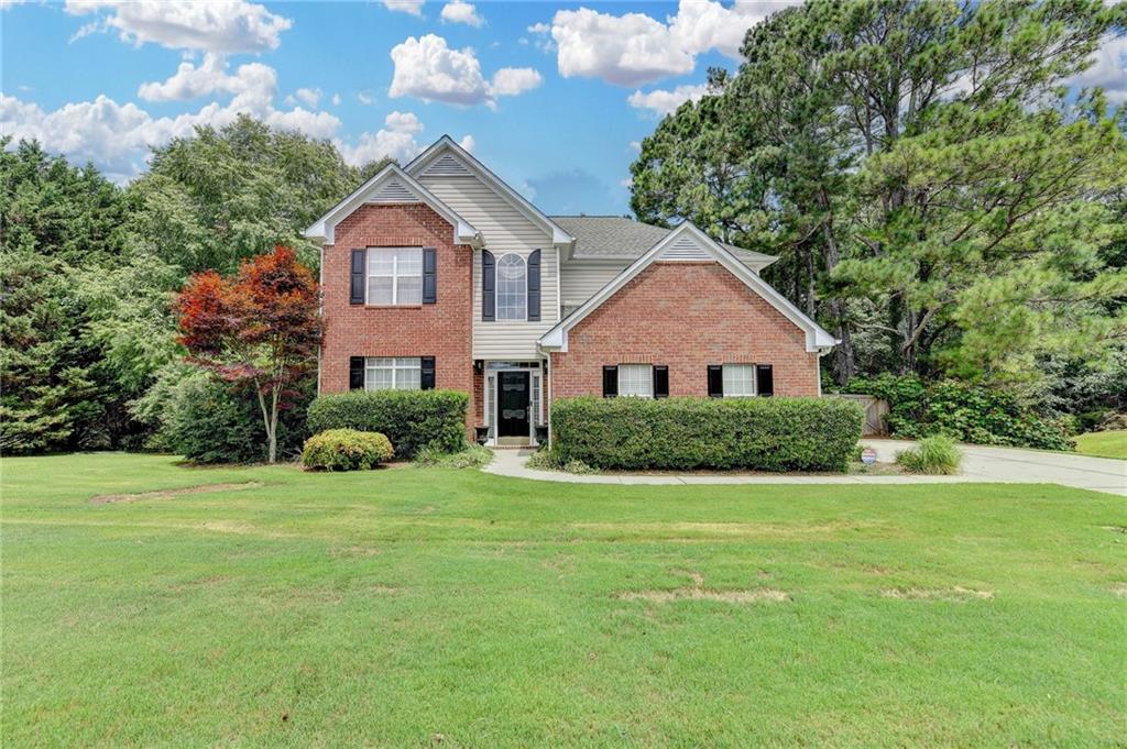 Charming 4-Bedroom Home on 1 Acre in Dacula!
Welcome to this lovely two-story home nestled on a spacious 1-acre lot in the heart of Dacula. Featuring 4 bedrooms and 2.5 baths, this residence offers comfort, style, and room to grow. Step inside to discover luxurious laminate flooring throughout the main level, featuring a warm and inviting family room with a fireplace, a separate living room, and a formal dining room—ideal for entertaining. The kitchen boasts classic white cabinetry and opens seamlessly to the family room, creating a bright and connected living space.
Upstairs, you'll find generously sized secondary bedrooms and a large owner’s suite complete with an upgraded shower for a spa-like experience. Enjoy the privacy of a side-entry garage and unwind in the peaceful, partially wooded backyard—an ideal setting for gatherings, gardening, or future outdoor enhancements.
This home offers endless possibilities both inside and out. Schedule your showing today and see all that this Dacula gem has to offer!