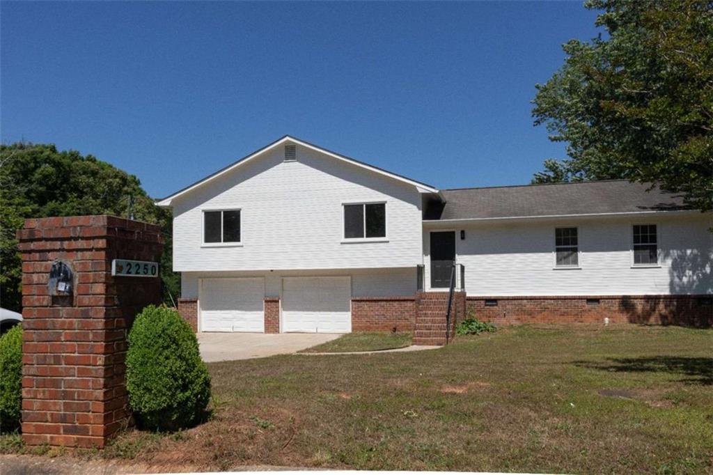 2250 Ridge Forest Drive