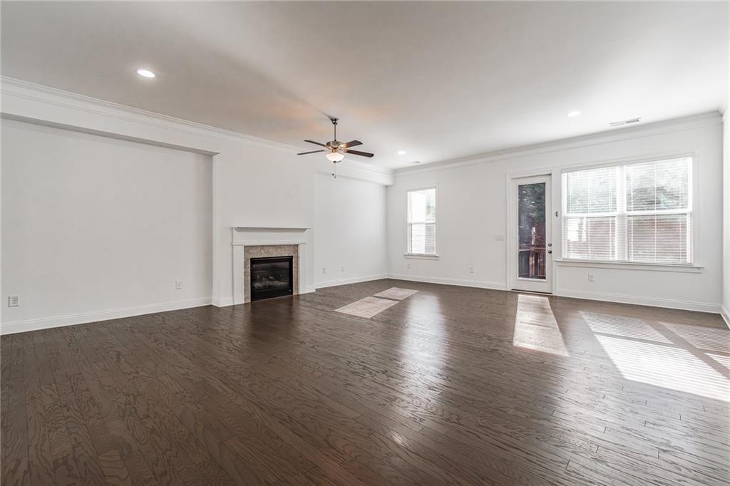 Dumont Place - Residential Lease